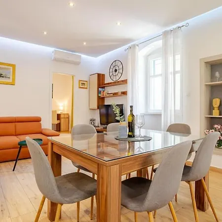Bacvice Apartment Split